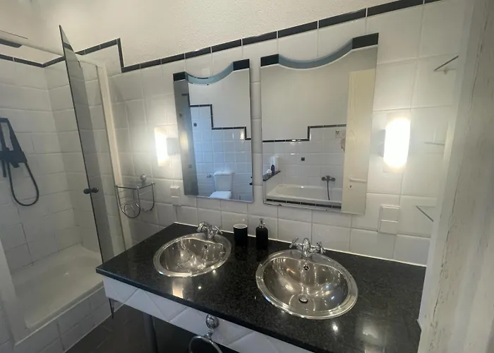 Lejlighed Schoen Wohnen ! Netflix Nespresso Kueche Parkplatz Garten